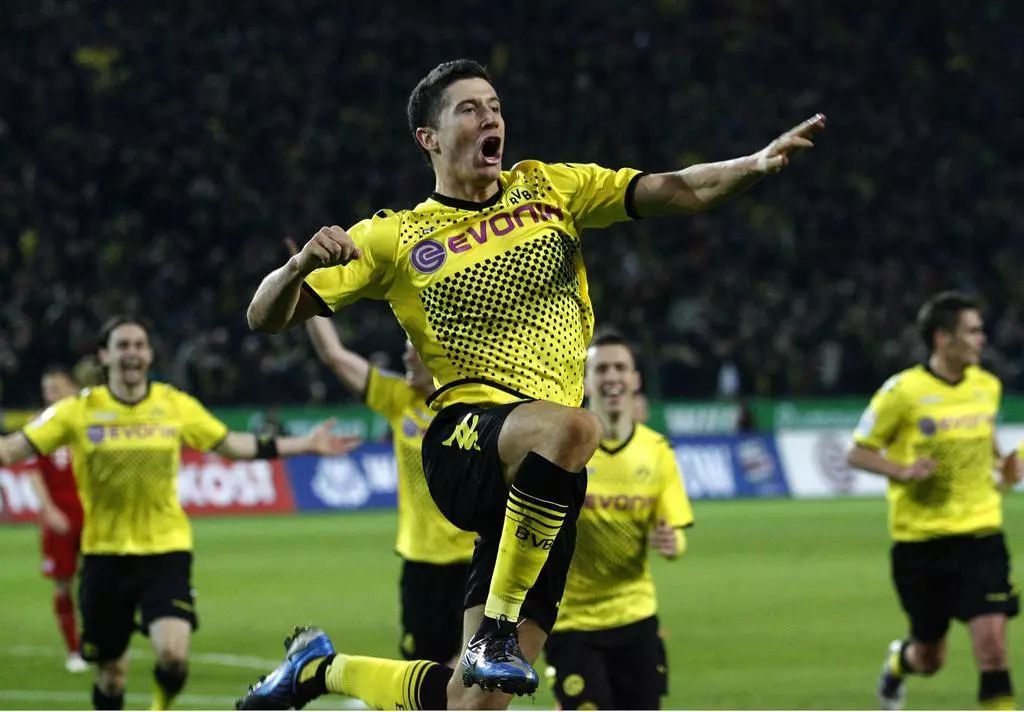 体育赛事投注-风云突变！本菲卡集结日强势反弹，德国杯版图或变，媒体盛赞，球探报告显示潜力(本菲卡vs奥克兰城预测)