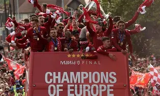 正规体育直播平-国际比赛日利物浦调整名单以备NBA总决赛今晨山东泰山备战足总杯，尼斯今晨强势反弹看傻球迷的简单介绍